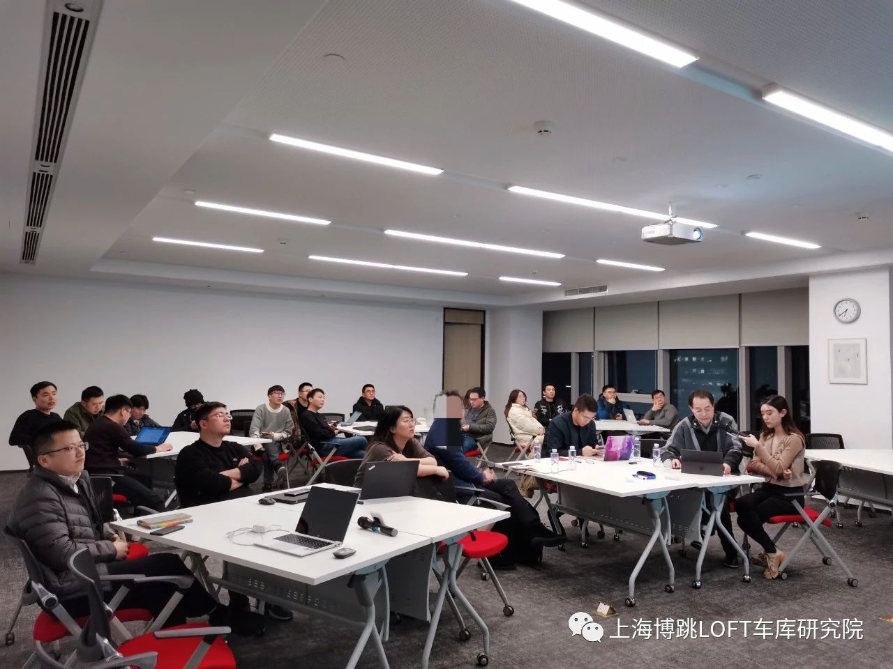 黔江杭州LOFT车库专题会